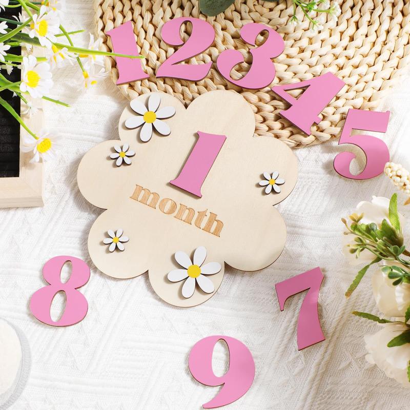 Photography Still Life - Wooden Baby Monthly Milestone Cards Flowers