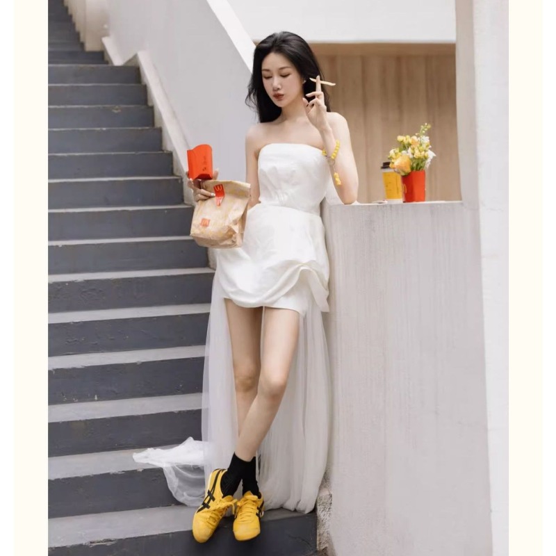 French White Strapless Morning - Photography Outdoor ulasan dan harga
