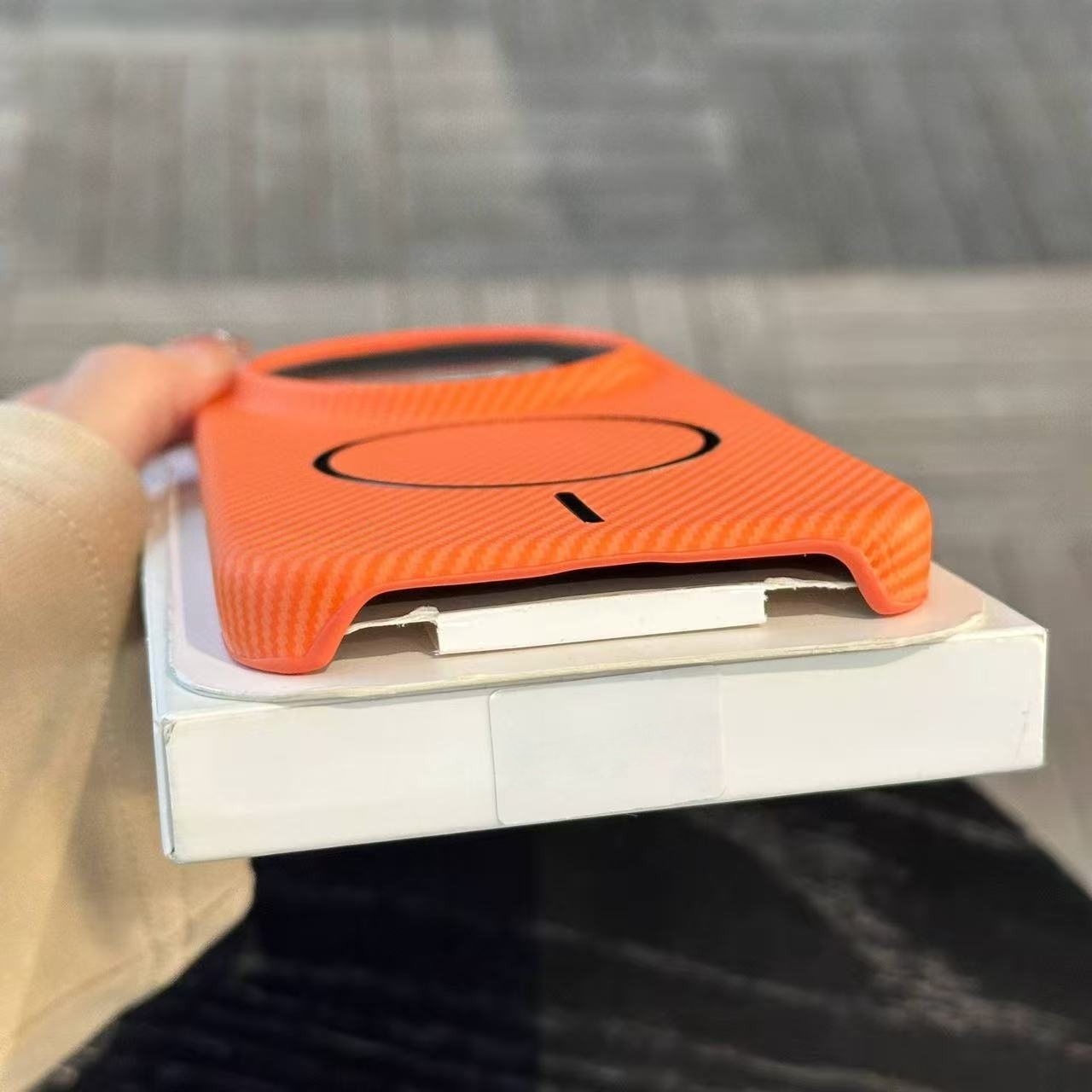 Ultra Thin Carbon Fiber Plasti - Photography Xiaomi 17 Ultra ulasan dan harga