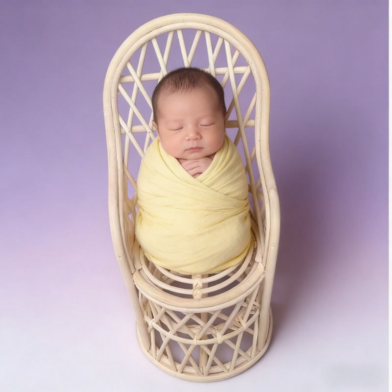 Handmade Vintage Rattan Chair  - Photography Gear ulasan dan harga