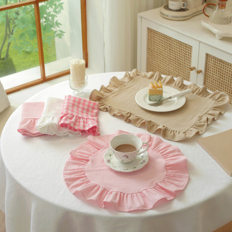 Minimalist Stripe Ruffle Place - Photography Of Food ulasan dan harga